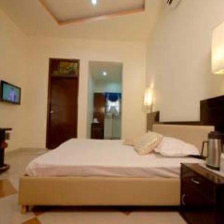 Hotel Palak Paradise Dźajpur Zewnętrze zdjęcie